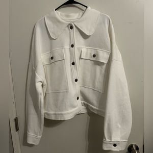 Women’s white jacket